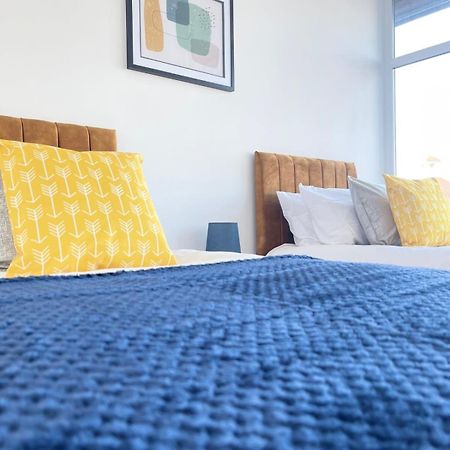 1 Bedroom Apartment - Flitwick - Contractor Friendly - Tourist Ready - Full Kitchen - Wifi - Smart Tv - Sofa Bed - Free Parking - Ideal For Short Or Long Stays Dış mekan fotoğraf