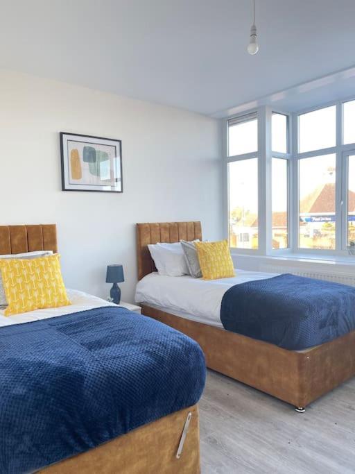 1 Bedroom Apartment - Flitwick - Contractor Friendly - Tourist Ready - Full Kitchen - Wifi - Smart Tv - Sofa Bed - Free Parking - Ideal For Short Or Long Stays Dış mekan fotoğraf