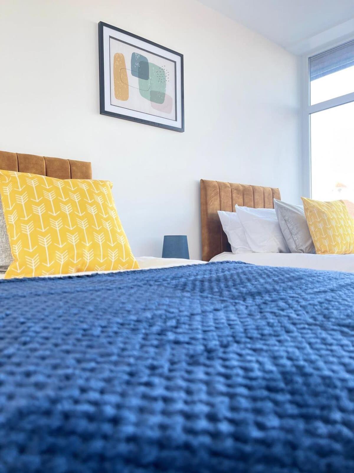 1 Bedroom Apartment - Flitwick - Contractor Friendly - Tourist Ready - Full Kitchen - Wifi - Smart Tv - Sofa Bed - Free Parking - Ideal For Short Or Long Stays Dış mekan fotoğraf