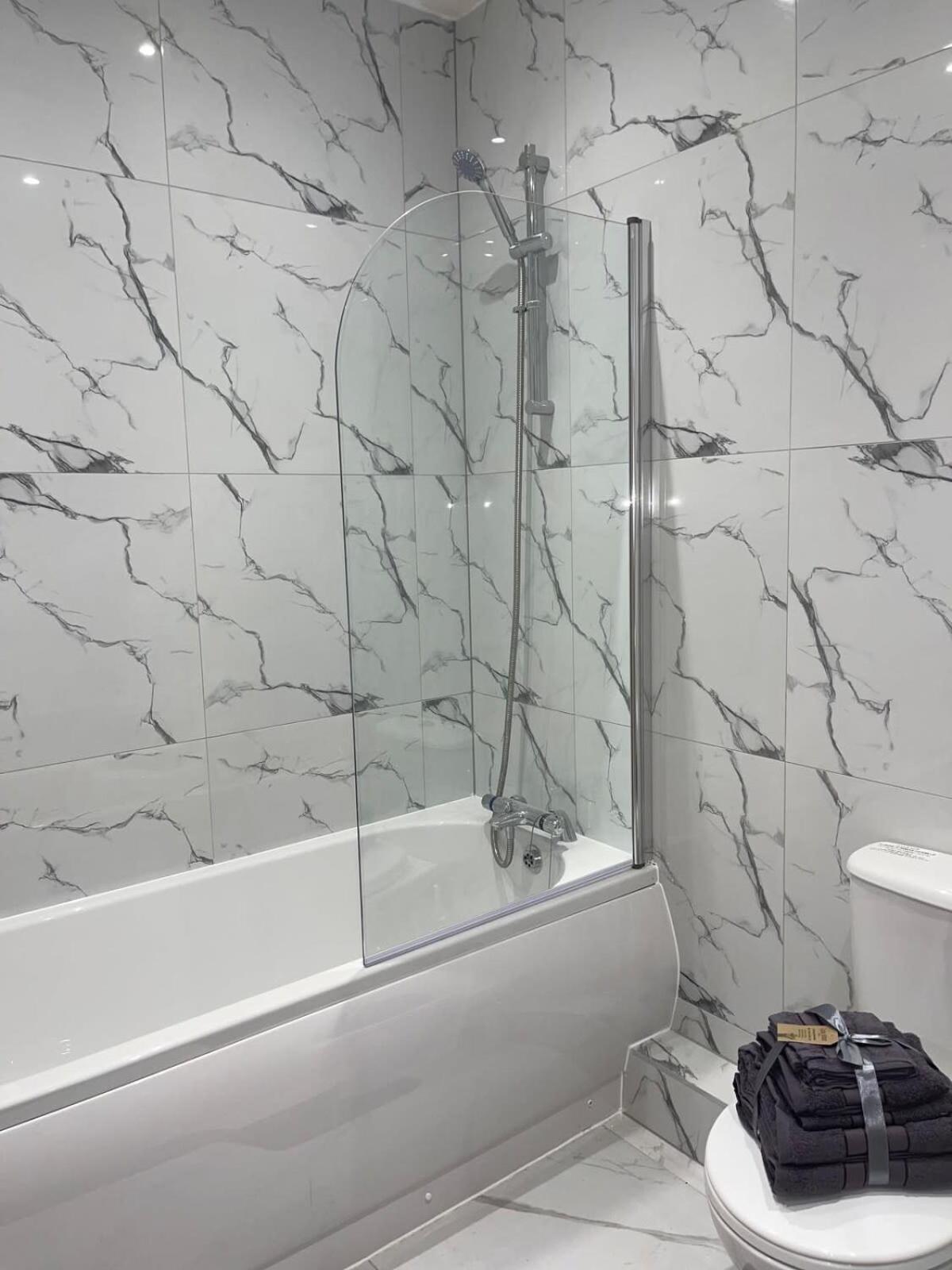 1 Bedroom Apartment - Flitwick - Contractor Friendly - Tourist Ready - Full Kitchen - Wifi - Smart Tv - Sofa Bed - Free Parking - Ideal For Short Or Long Stays Dış mekan fotoğraf