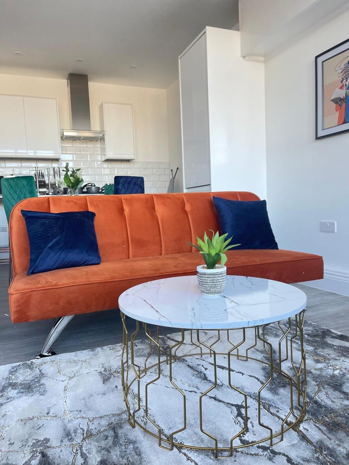 1 Bedroom Apartment - Flitwick - Contractor Friendly - Tourist Ready - Full Kitchen - Wifi - Smart Tv - Sofa Bed - Free Parking - Ideal For Short Or Long Stays Dış mekan fotoğraf